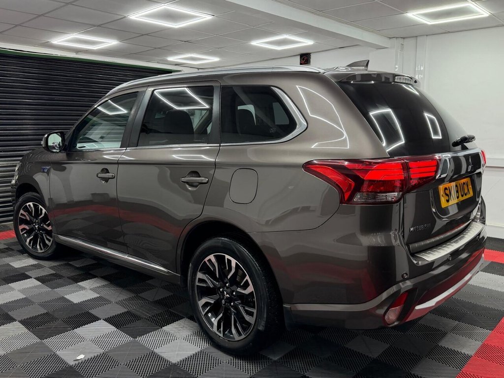 Used Mitsubishi Outlander 2018 for sale - 76942880: Photo 3