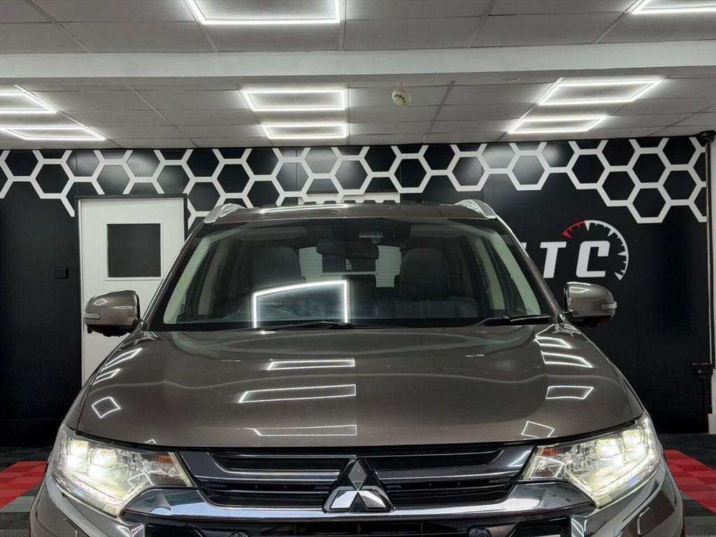 Used Mitsubishi Outlander 2018 for sale - 76942880: Photo 4