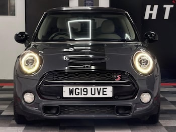 Used MINI Hatch 2019 for sale - 77521484: Photo