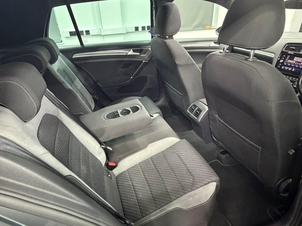 Used Volkswagen Golf 2019 for sale - 77014456: Photo 23