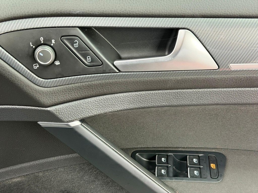 Used Volkswagen Golf 2019 for sale - 77014456: Photo 28