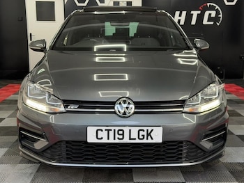 Used Volkswagen Golf 2019 for sale - 77014456: Photo