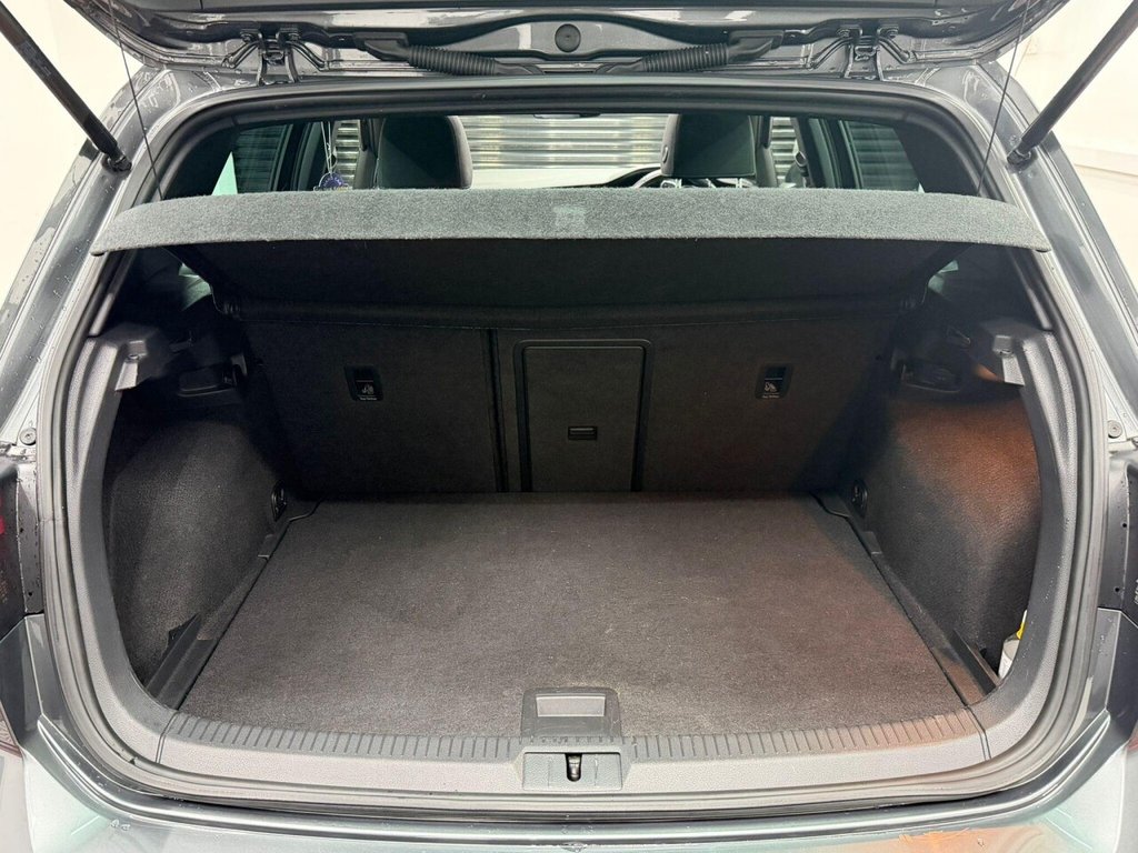 Used Volkswagen Golf 2019 for sale - 77014456: Photo 32