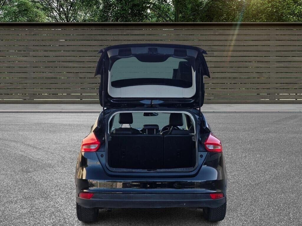 Used Ford Focus 2017 for sale - 76210755: Photo 8