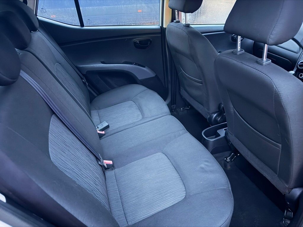 Used Hyundai i10 2011 for sale - 77525935: Photo 22