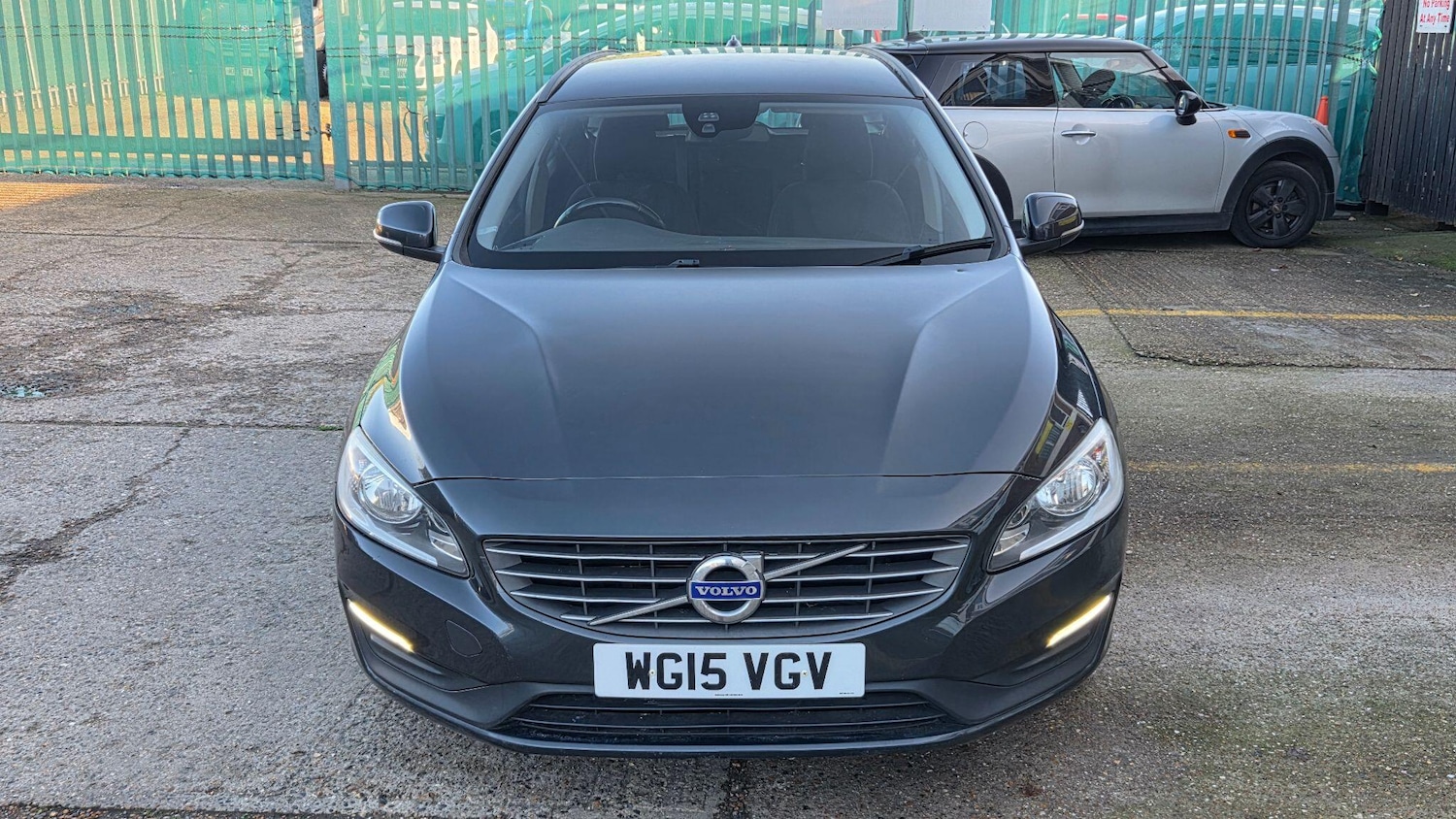 Used Volvo V60 2015 for sale - 77016457: Photo 3
