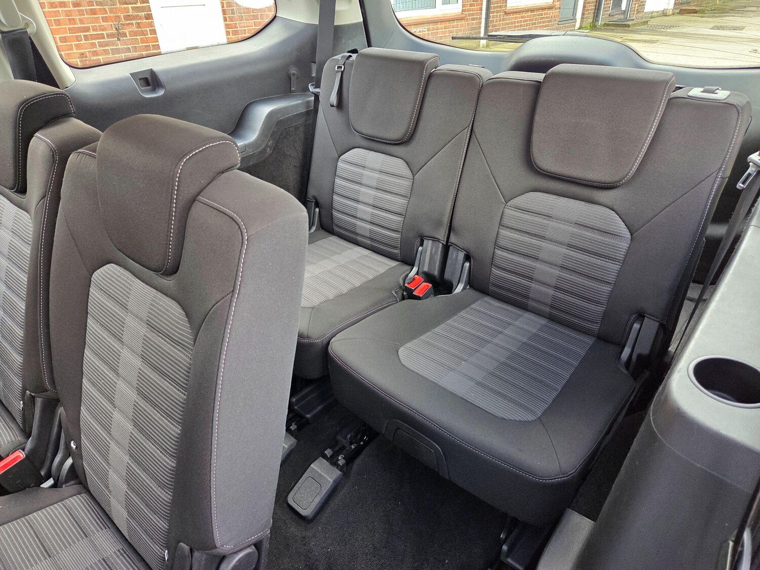 Used Ford Galaxy 2015 for sale - 77709637: Photo 17