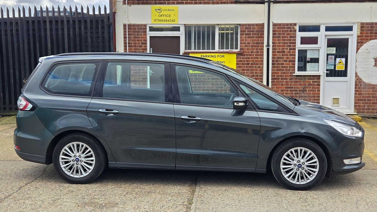 Used Ford Galaxy 2015 for sale - 77709637: Photo 7