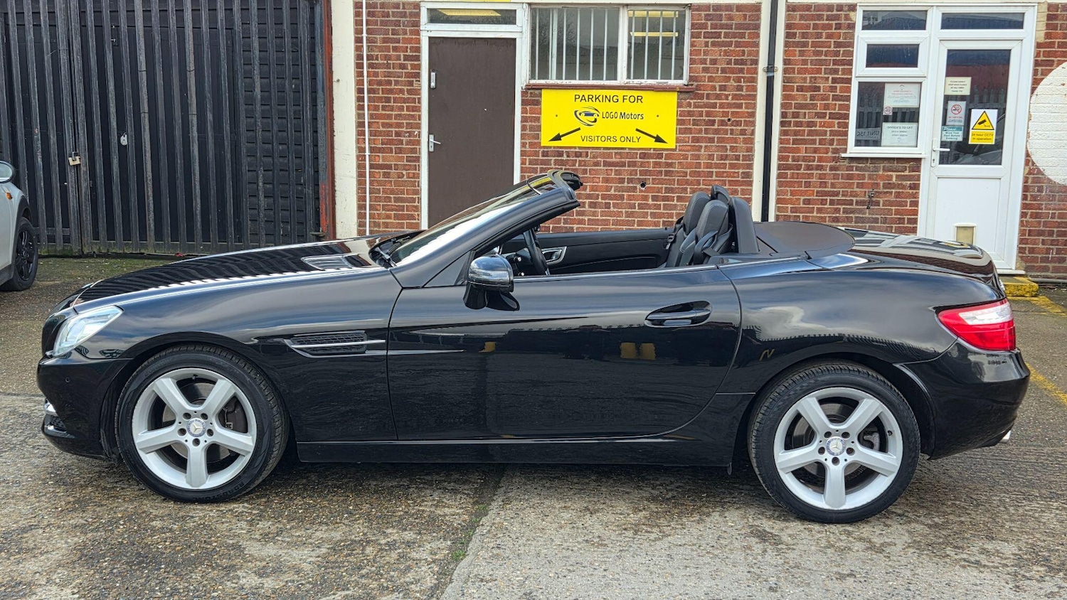 Used Mercedes-Benz SLK 2014 for sale - 77538301: Photo 11
