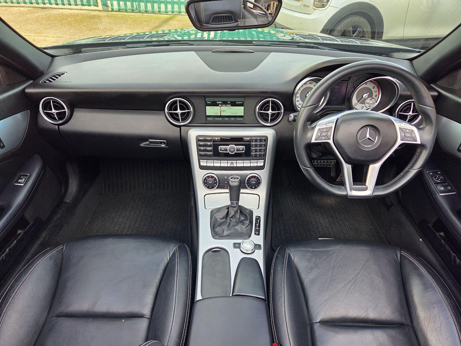 Used Mercedes-Benz SLK 2014 for sale - 77538301: Photo 19