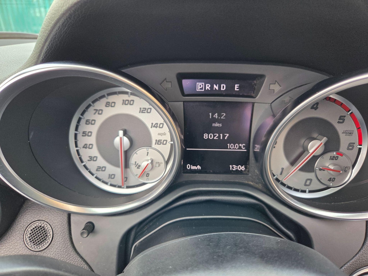 Used Mercedes-Benz SLK 2014 for sale - 77538301: Photo 31