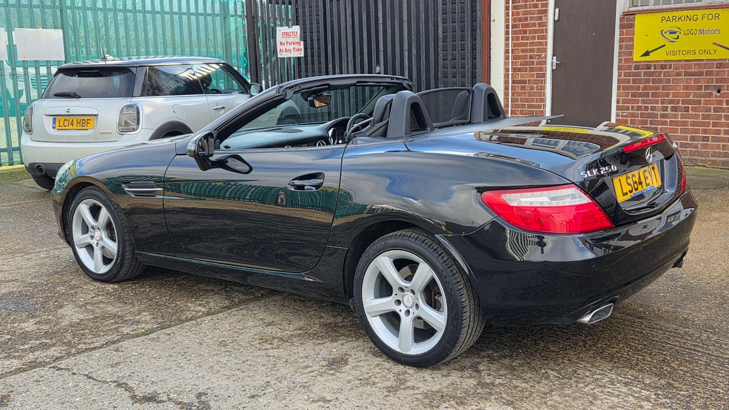 Used Mercedes-Benz SLK 2014 for sale - 77538301: Photo 9
