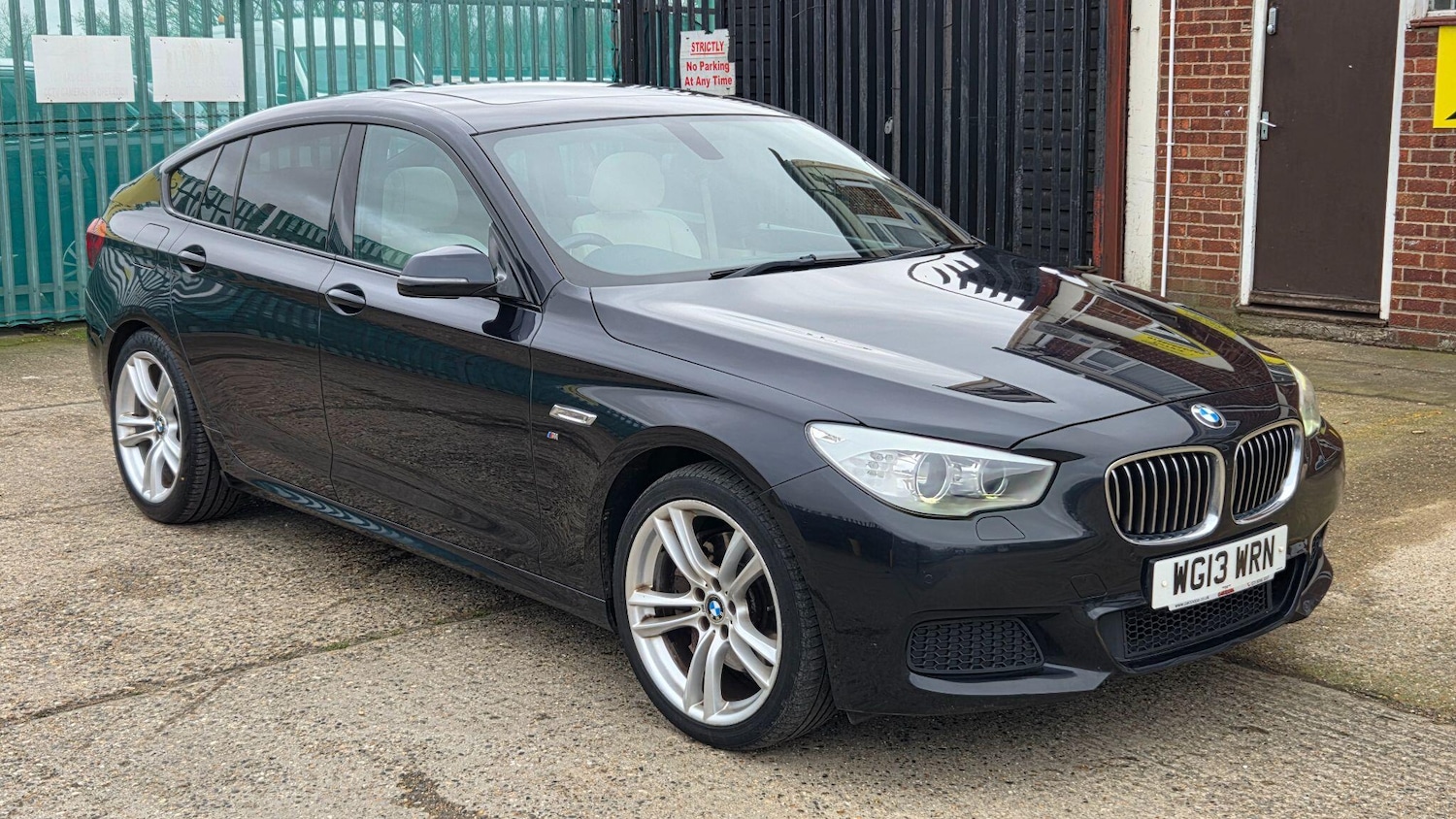 Used BMW 5 Series 2013 for sale - 78086330: Photo 2