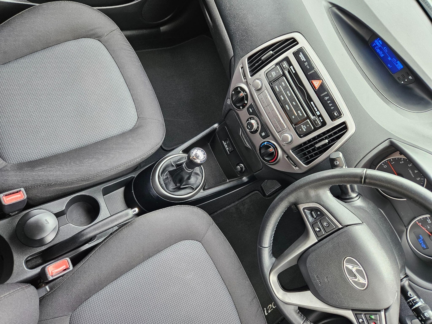 Used Hyundai i20 2014 for sale - 76840720: Photo 13