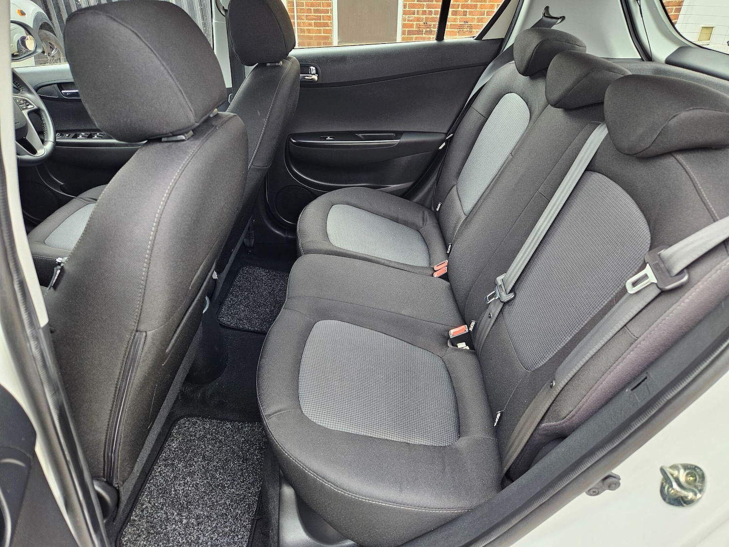 Used Hyundai i20 2014 for sale - 76840720: Photo 16