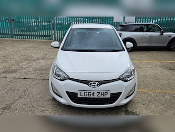 Used Hyundai i20 2014 for sale - 76840720: Photo
