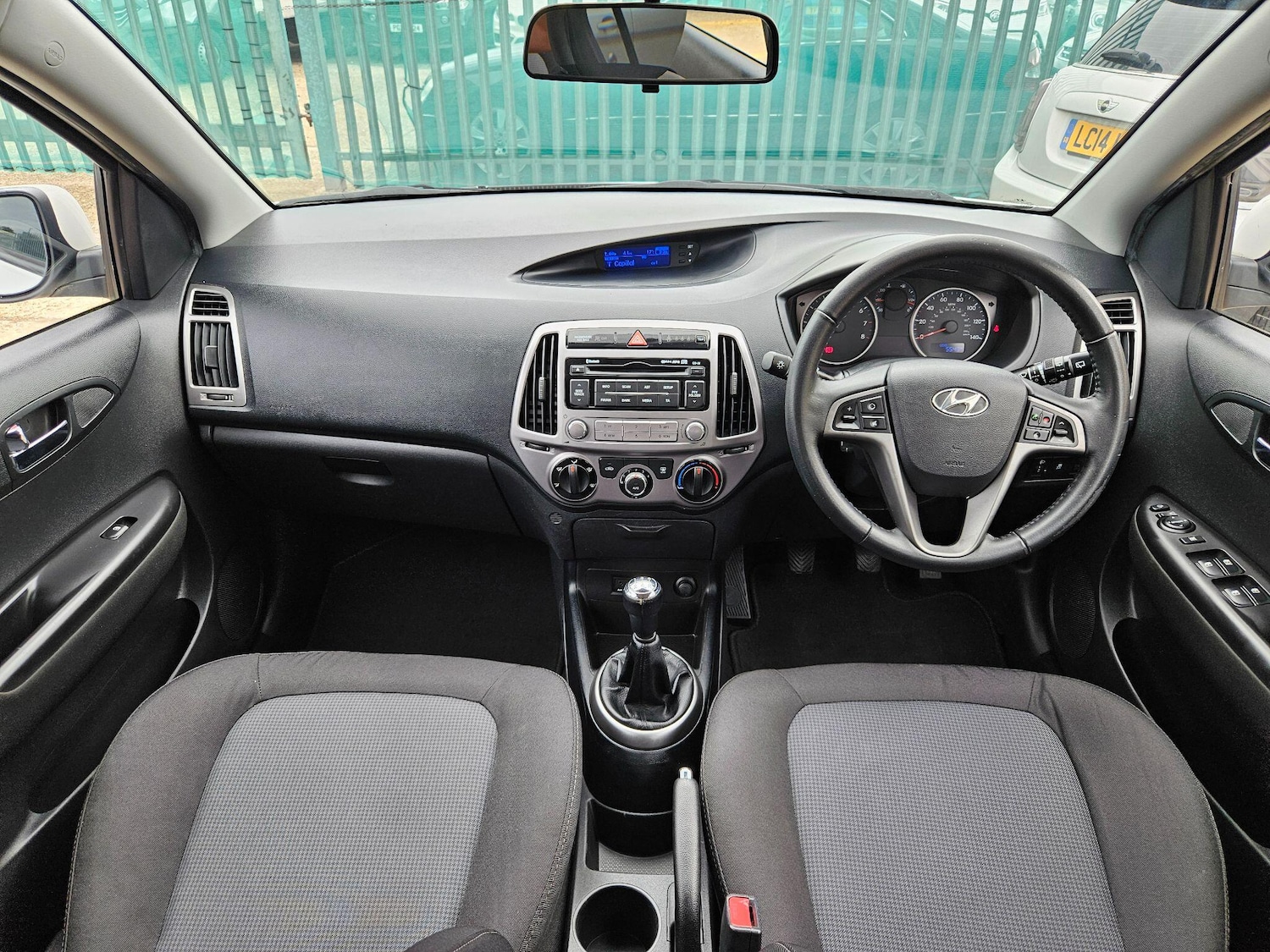 Used Hyundai i20 2014 for sale - 76840720: Photo 9