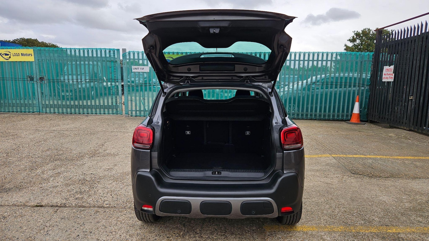 Vehicle 21