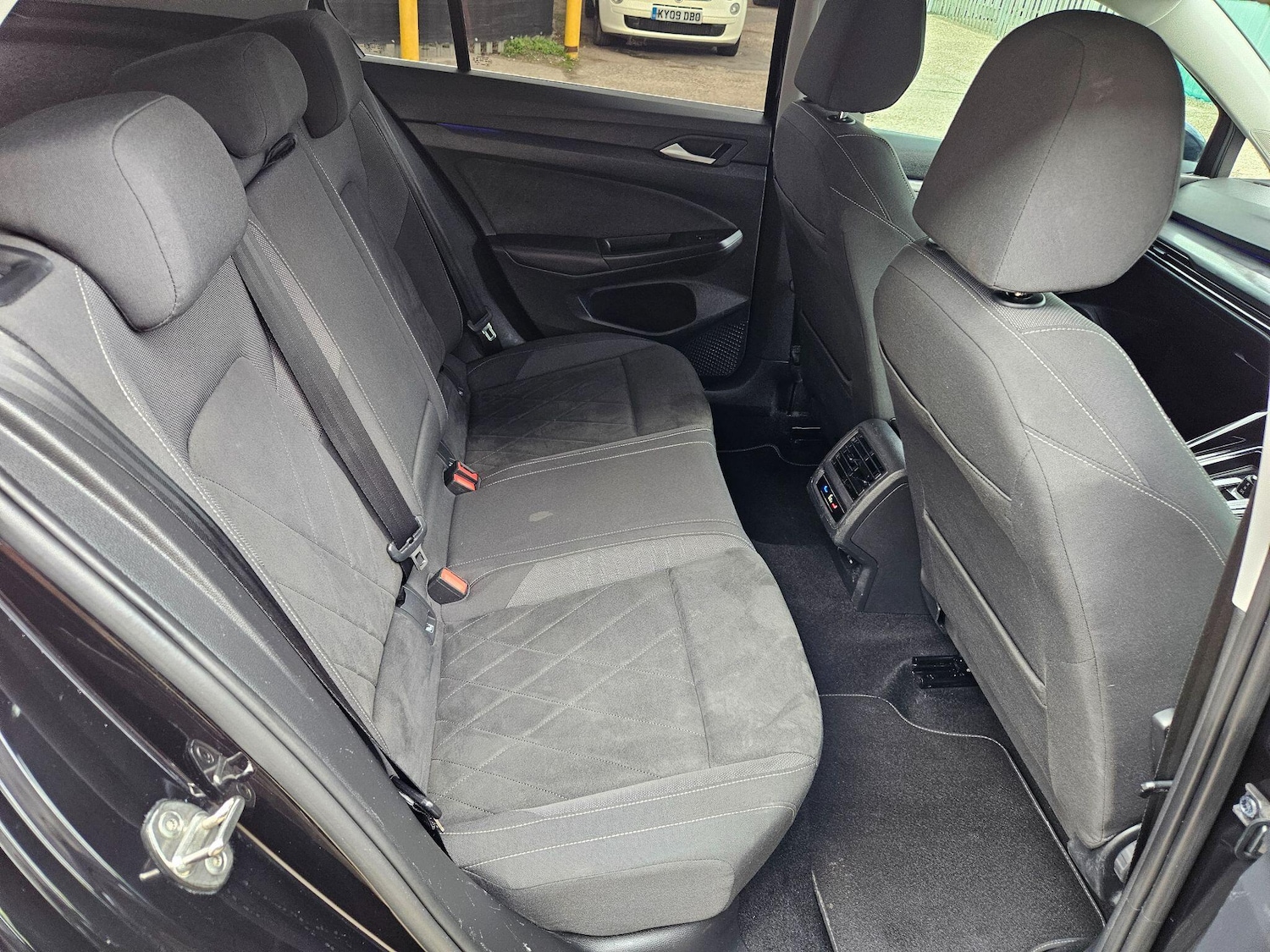 Used Volkswagen Golf 2023 for sale - 76522291: Photo 16