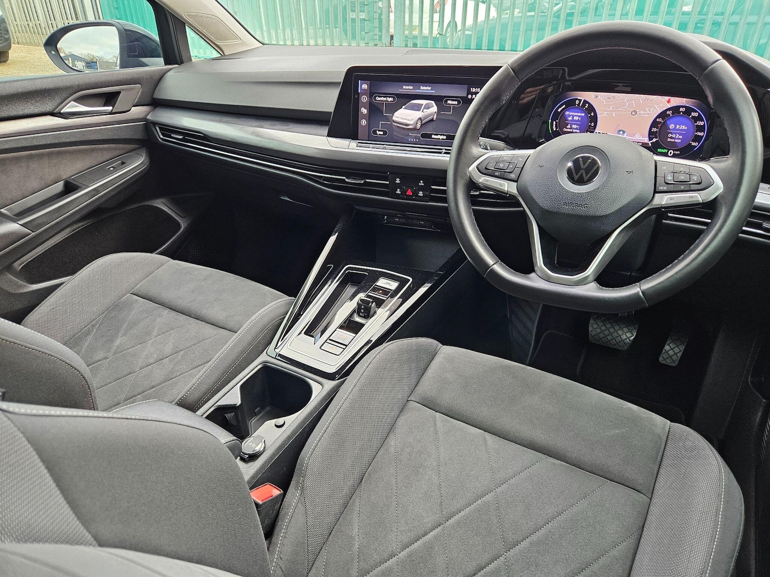 Used Volkswagen Golf 2023 for sale - 76522291: Photo 28