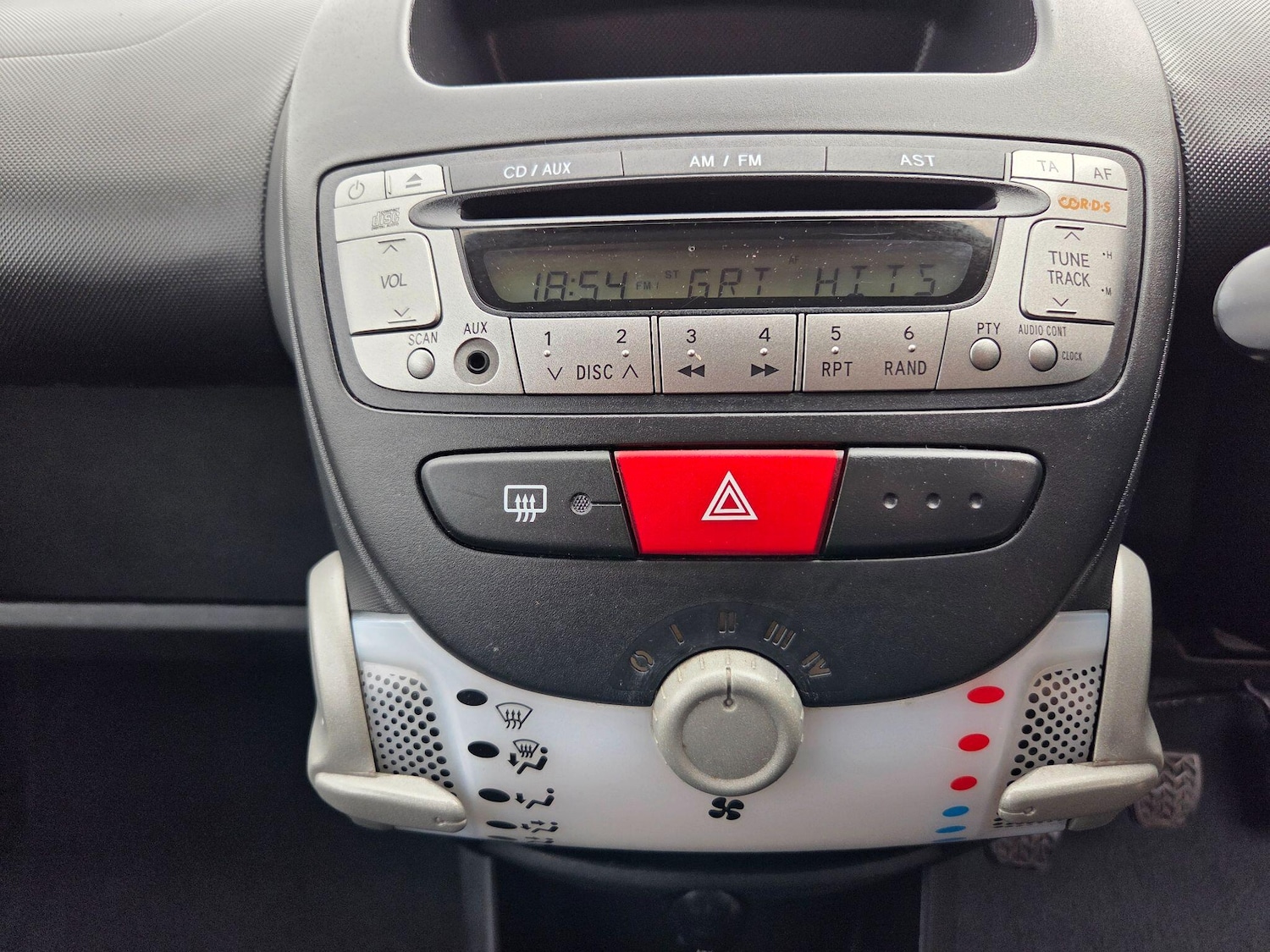Used Toyota AYGO for sale - 78100788: Photo 17