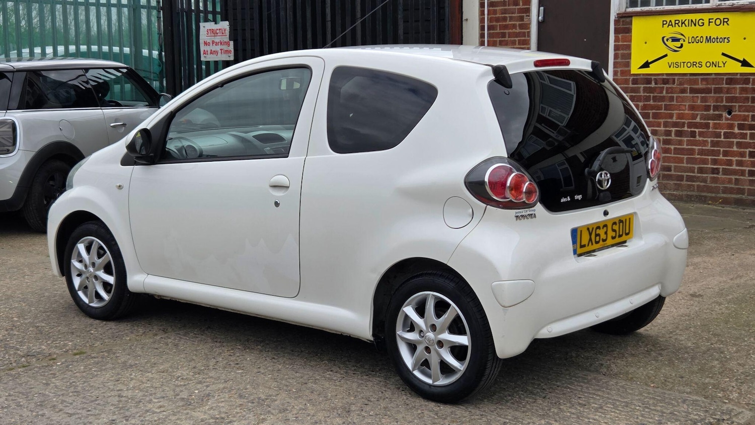 Used Toyota AYGO for sale - 78100788: Photo 4