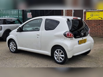 Used Toyota AYGO 2013 for sale - 78100788: Photo