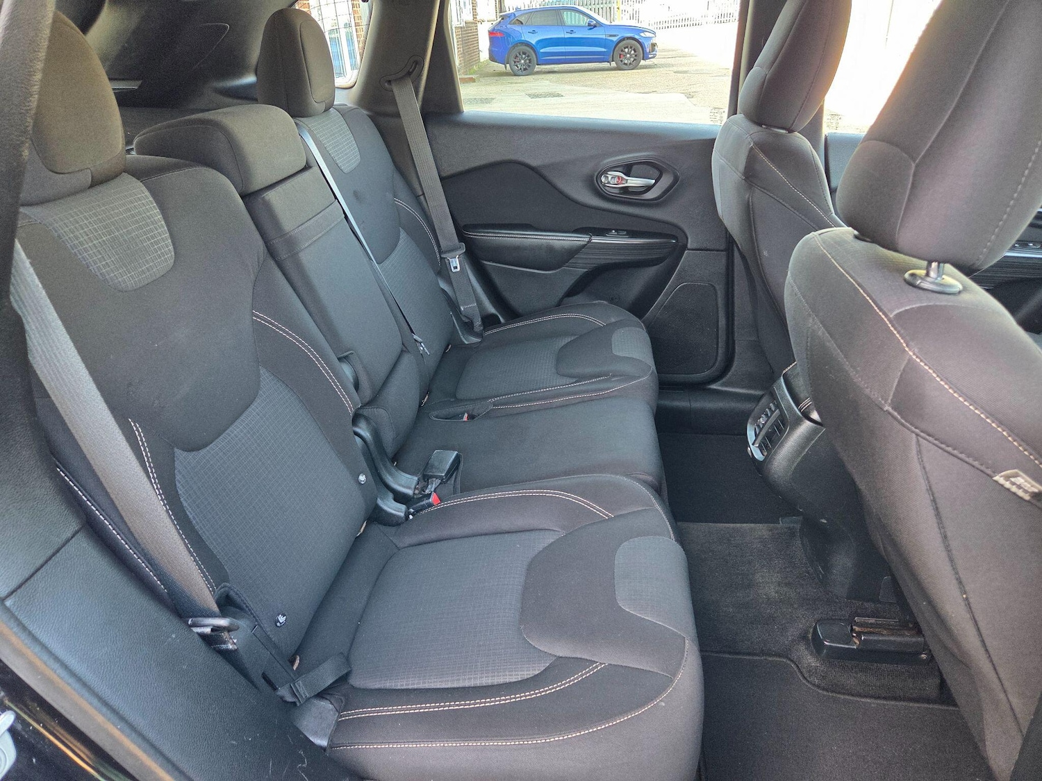 Used Jeep Cherokee for sale - 77977790: Photo 18