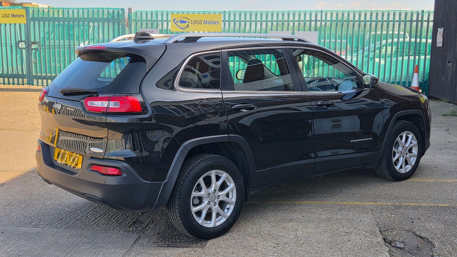 Used Jeep Cherokee for sale - 77977790: Photo 9