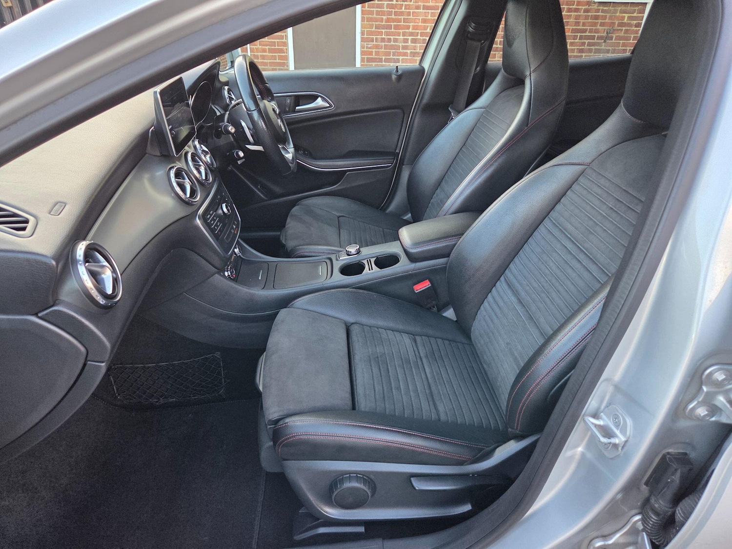 Used Mercedes-Benz GLA 2016 for sale - 76786762: Photo 10