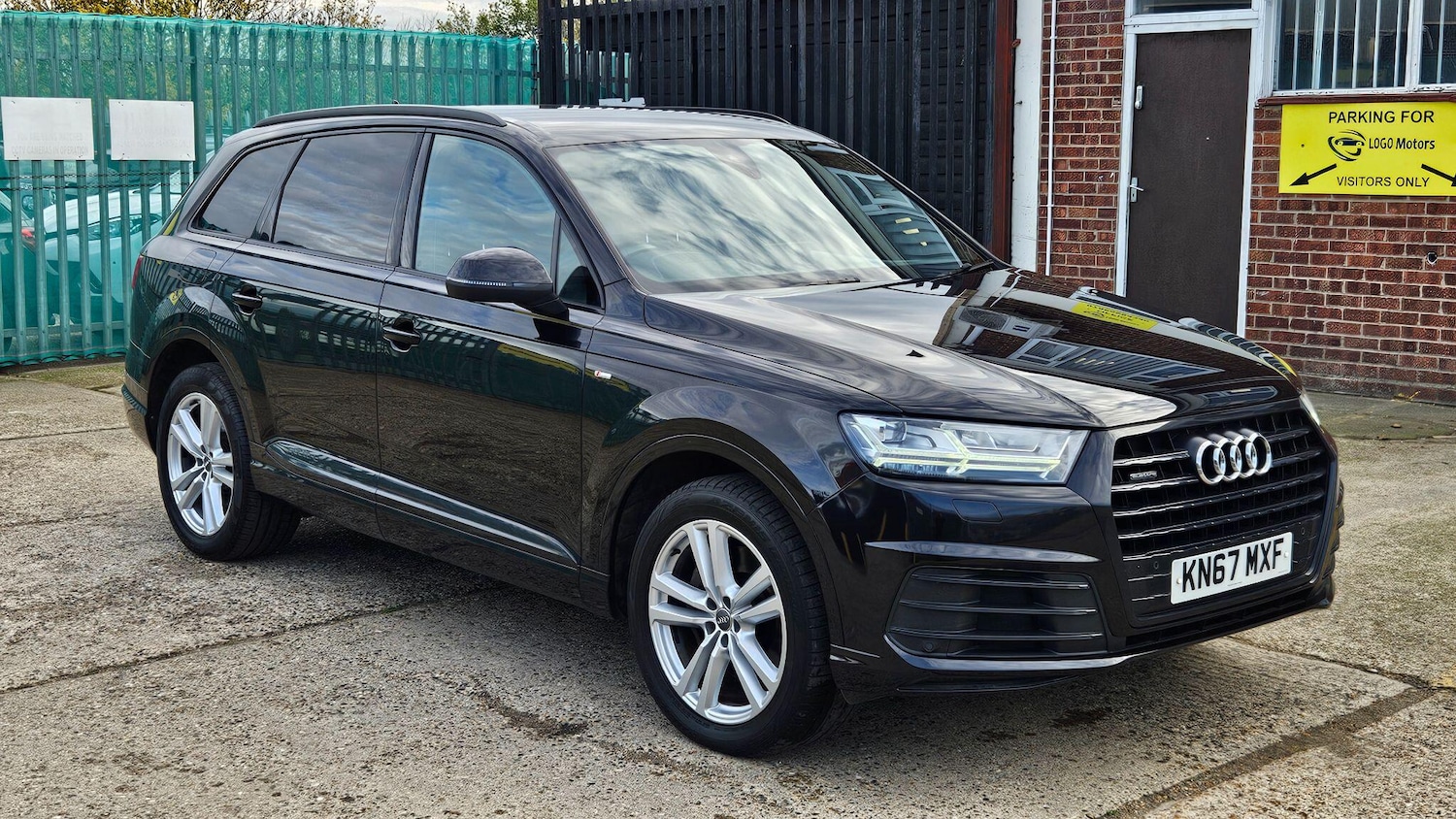 Used Audi Q7 2017 for sale - 76658923: Photo 2