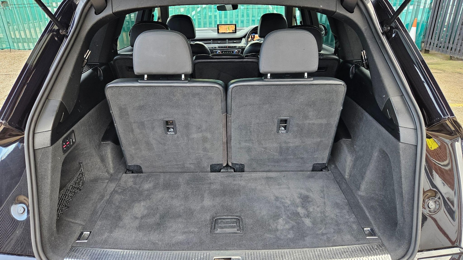 Used Audi Q7 2017 for sale - 76658923: Photo 25