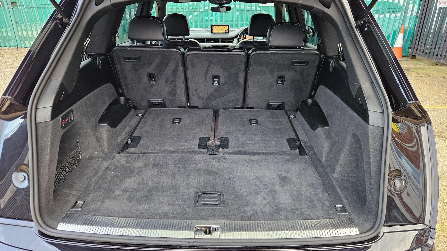 Used Audi Q7 2017 for sale - 76658923: Photo 26