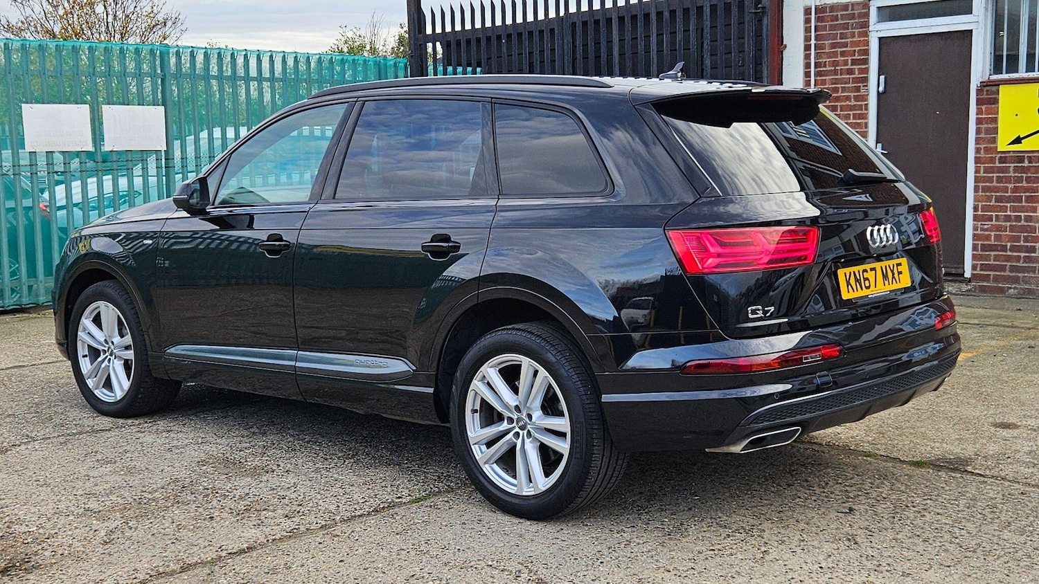 Used Audi Q7 2017 for sale - 76658923: Photo 4