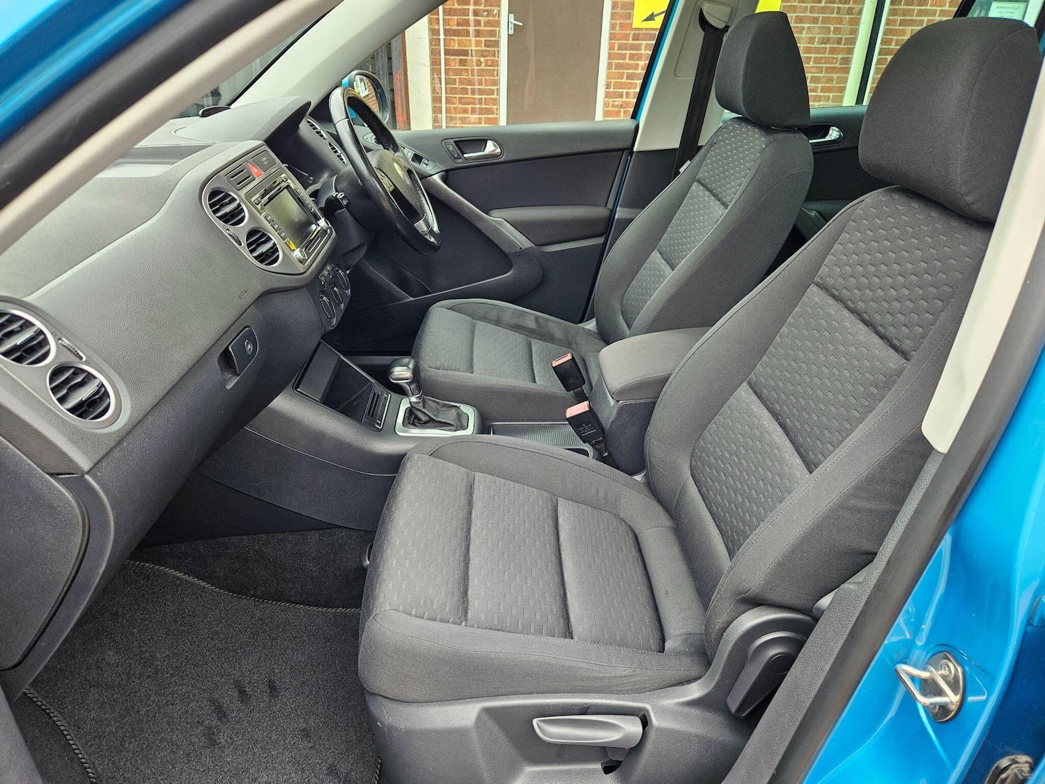 Used Volkswagen Tiguan 2009 for sale - 77970739: Photo 11