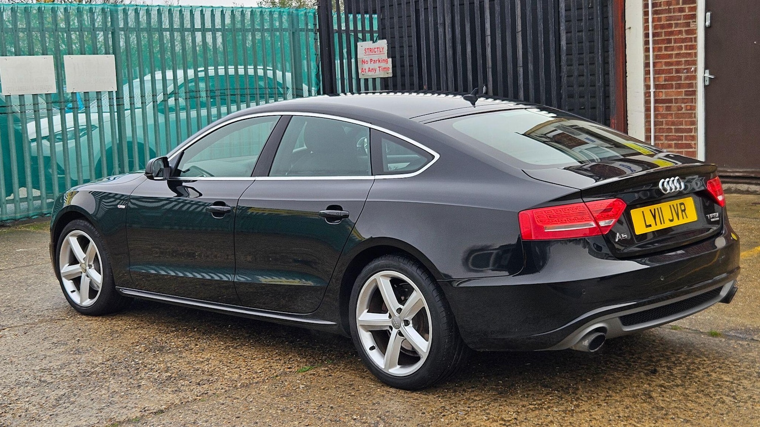 Used Audi A5 2011 for sale - 76607015: Photo 4