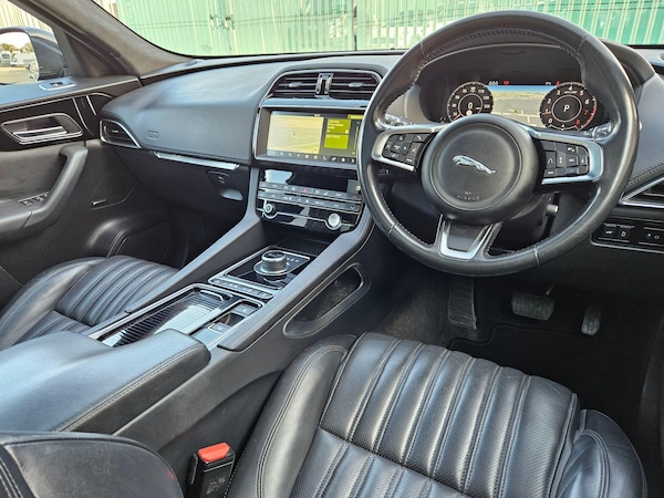 Used Jaguar F-Pace 2019 for sale - 76246781: Photo 12