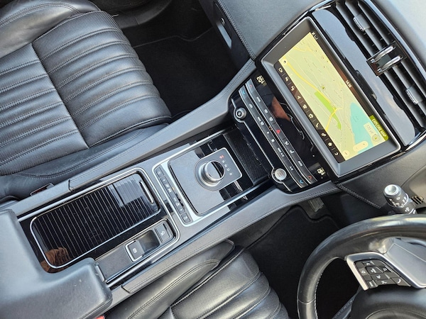Used Jaguar F-Pace 2019 for sale - 76246781: Photo 13