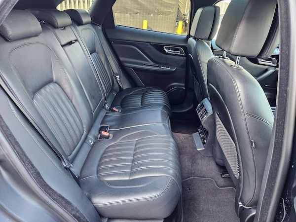 Used Jaguar F-Pace 2019 for sale - 76246781: Photo 18