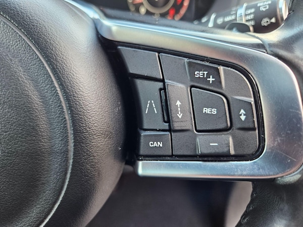 Used Jaguar F-Pace 2019 for sale - 76246781: Photo 23