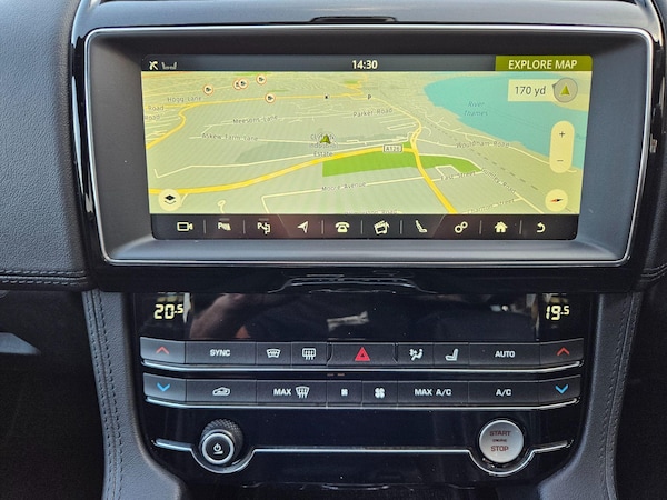 Used Jaguar F-Pace 2019 for sale - 76246781: Photo 25