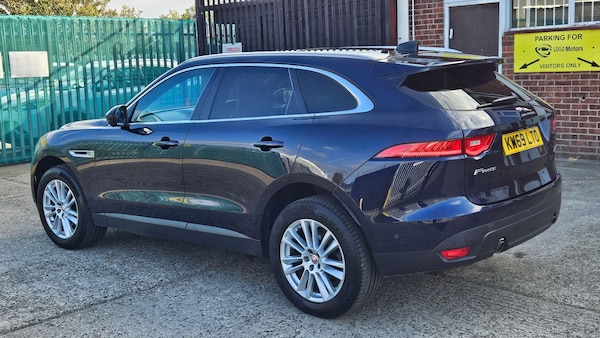 Used Jaguar F-Pace 2019 for sale - 76246781: Photo 4