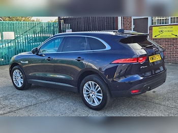 Used Jaguar F-Pace 2019 for sale - 76246781: Photo 4