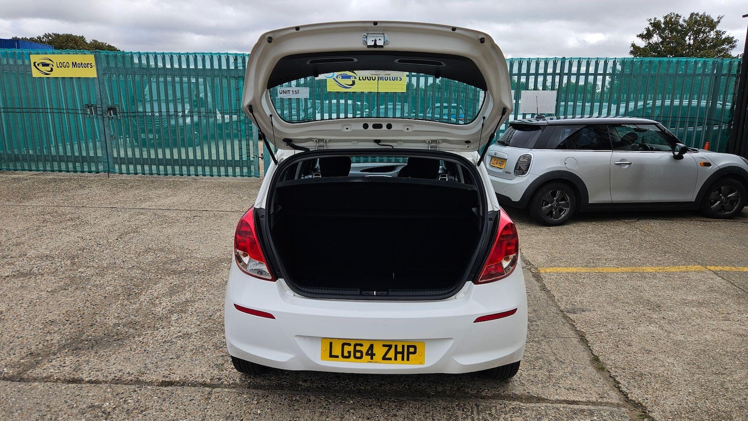 Used Hyundai i20 2014 for sale - 77114136: Photo 21