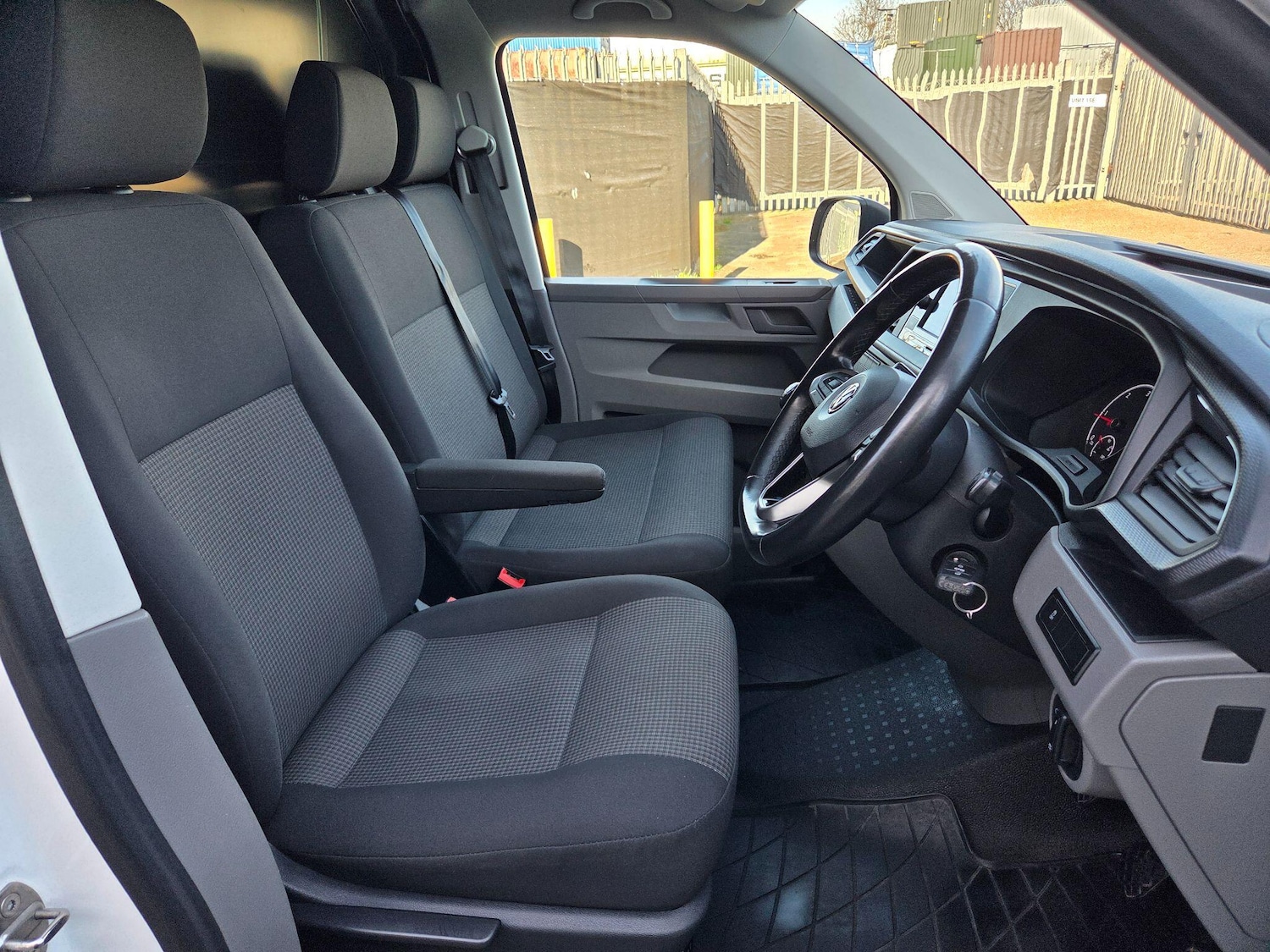 Used Volkswagen Transporter 2020 for sale - 78086169: Photo 11