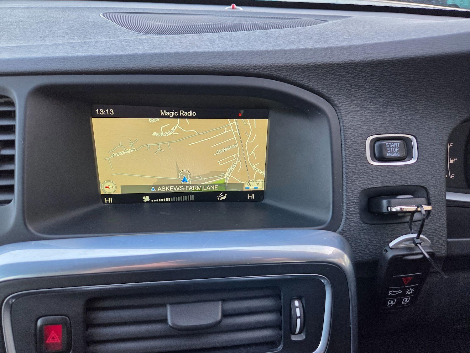 Used Volvo V60 2015 for sale - 77332620: Photo 17