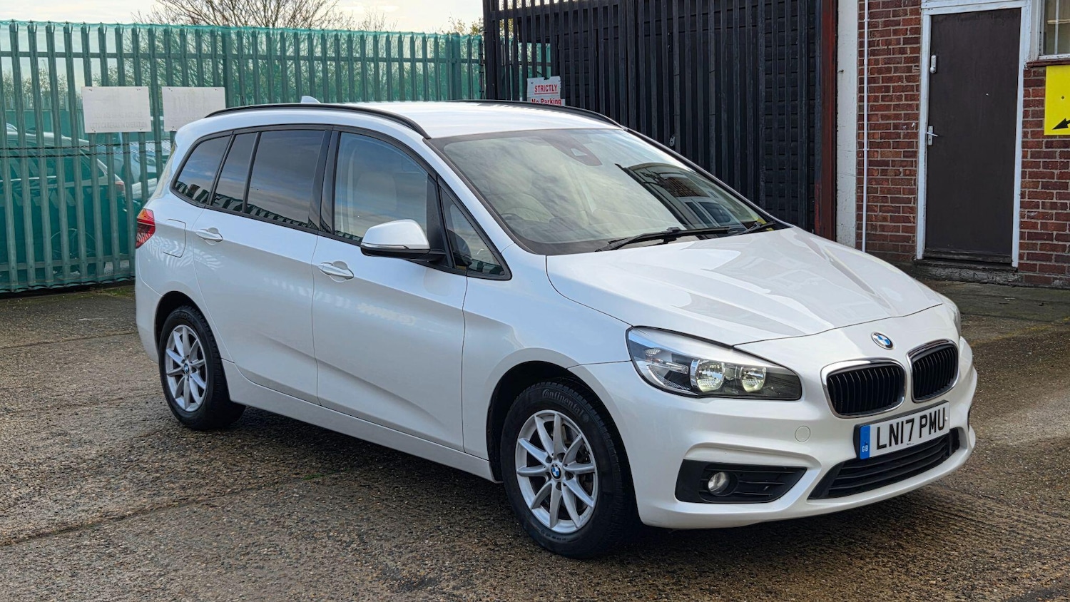 Used BMW 2 Series Gran Tourer 2017 for sale - 76839617: Photo 2