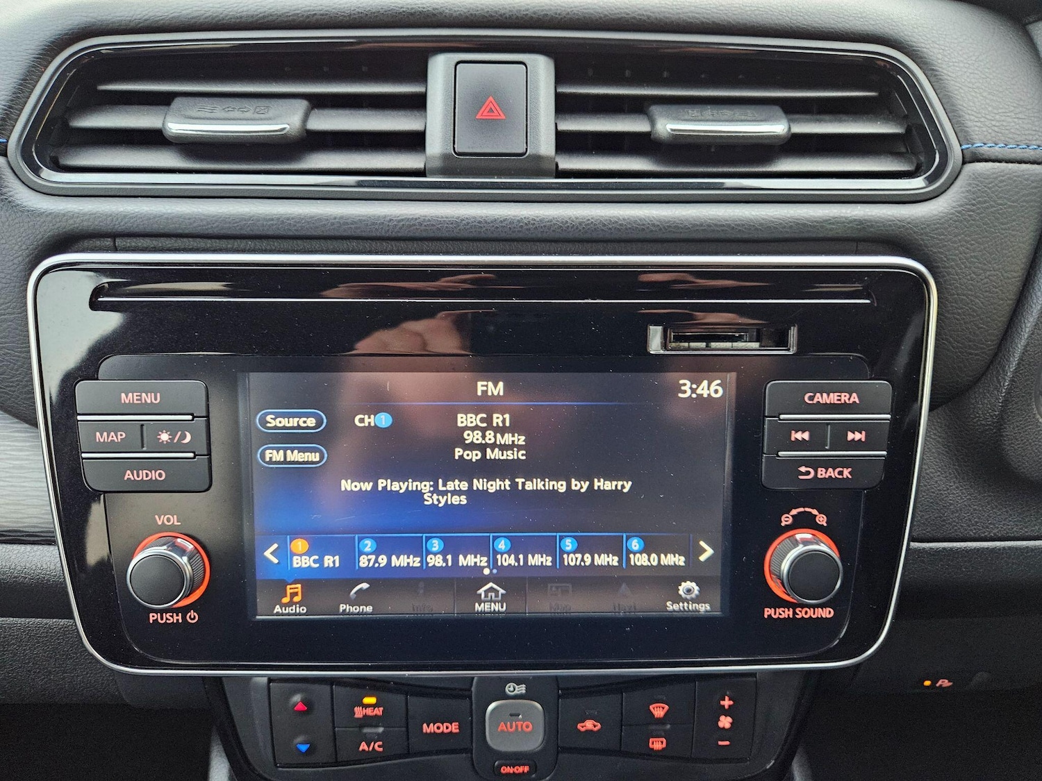 Used Nissan Leaf 2018 for sale - 76840722: Photo 19