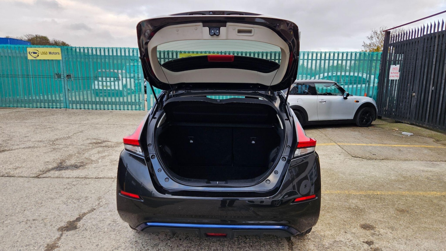 Used Nissan Leaf 2018 for sale - 76840722: Photo 23