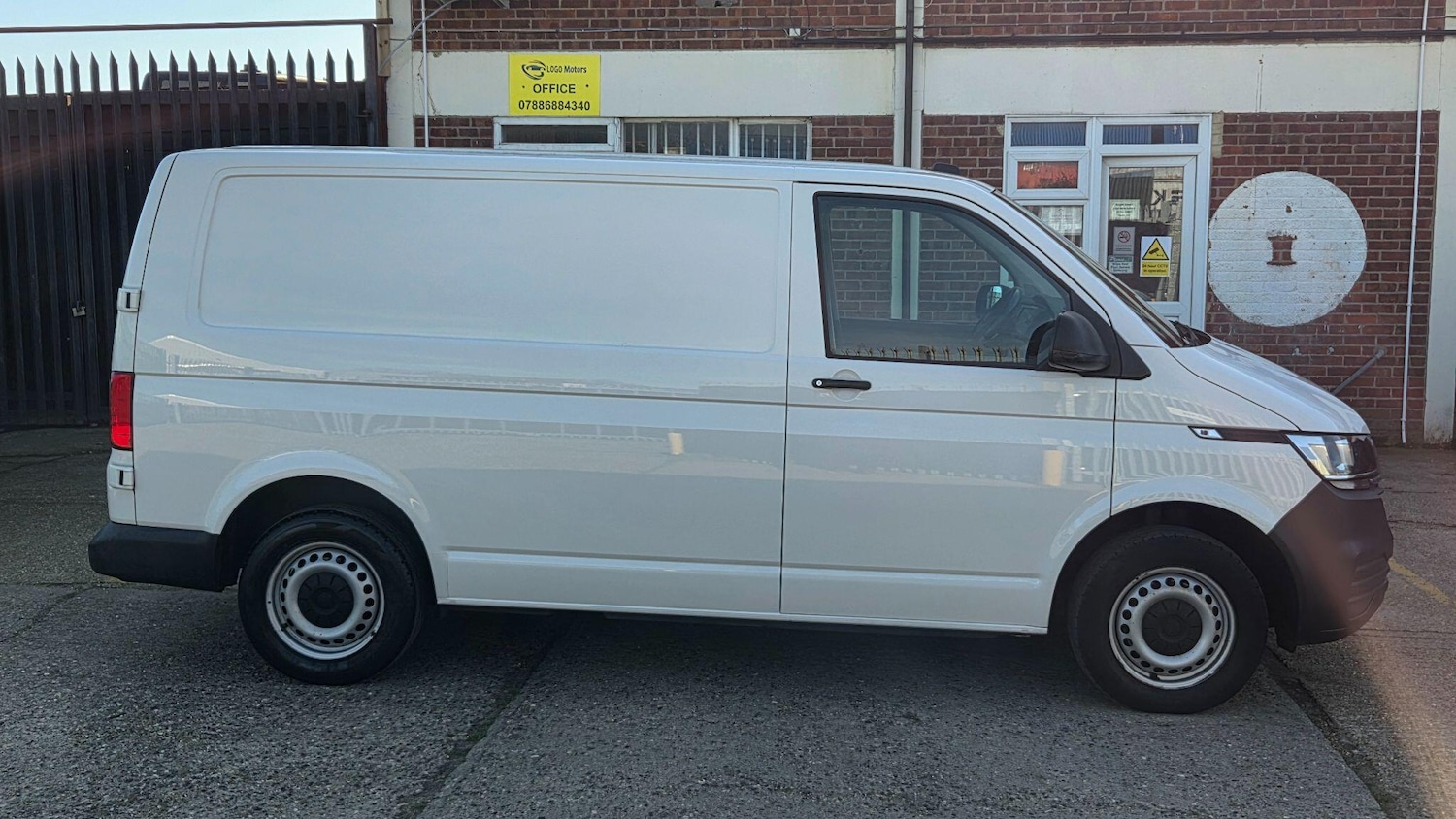 Used Volkswagen Transporter 2020 for sale - 77723561: Photo 4